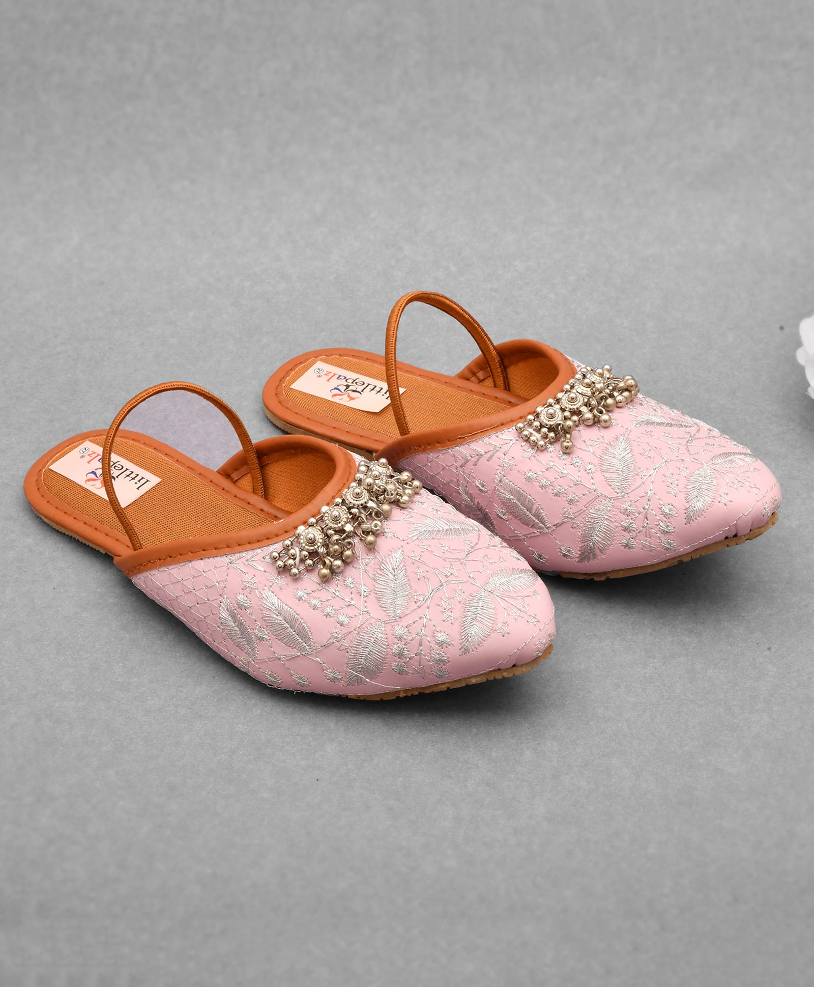 Little Palz Leaves Embroidered & Gungroo Embellished Sandals - Light Pink-picture-21