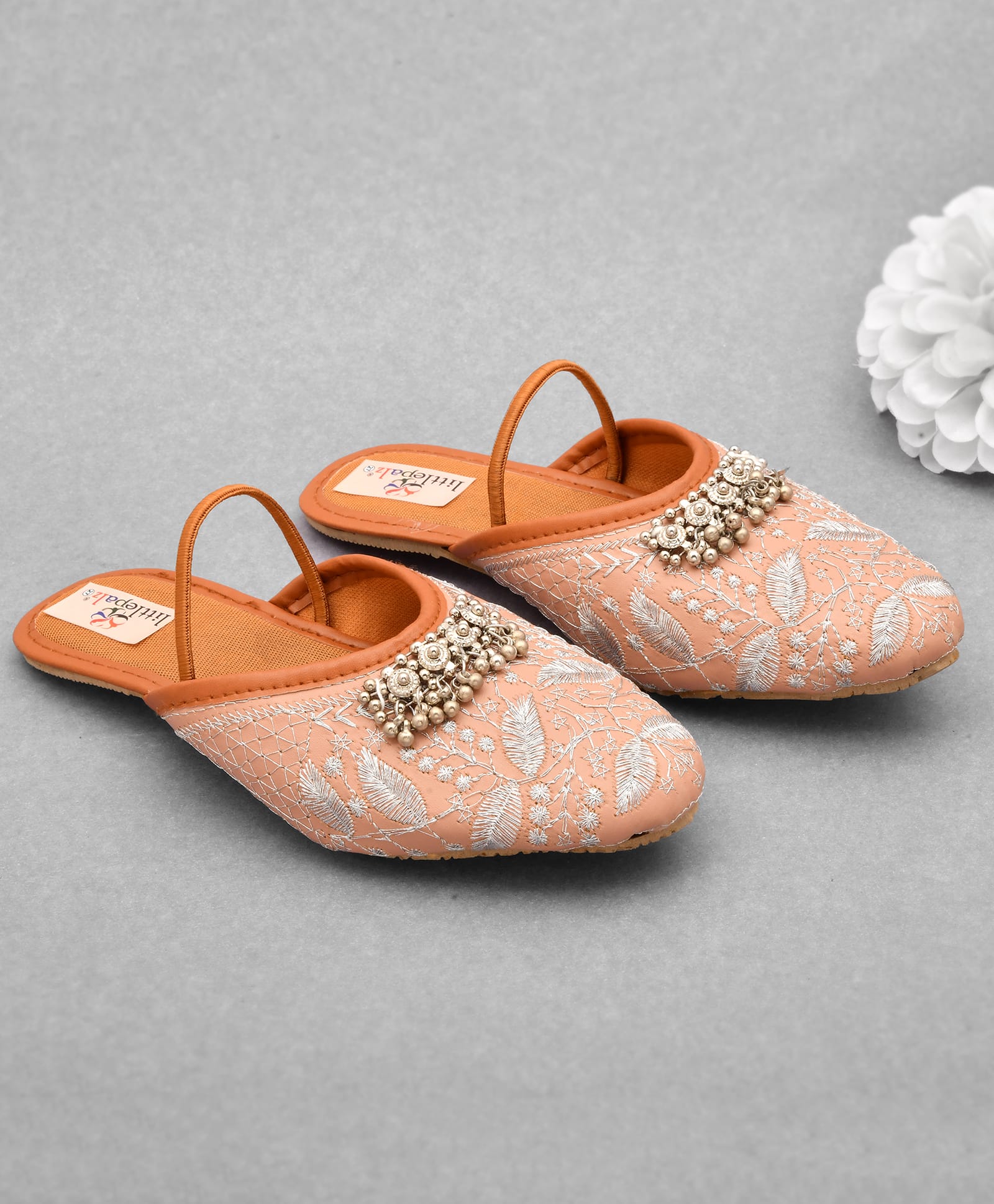 Little Palz Leaves Embroidered & Gungroo Embellished Sandals - Peach-picture-22