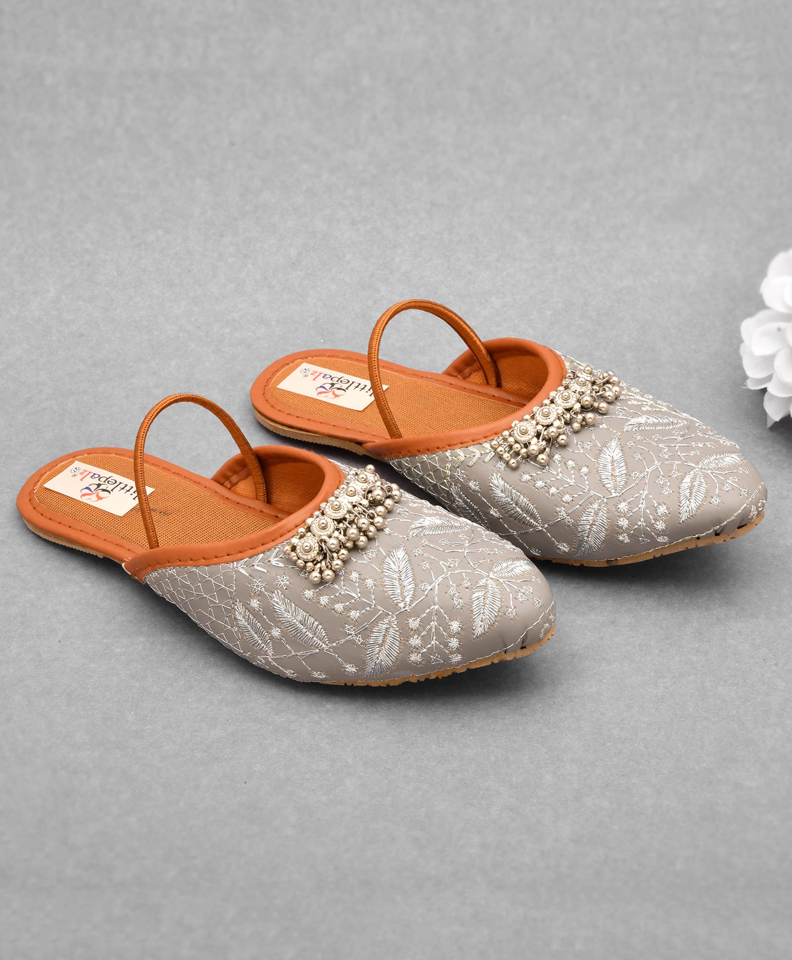 Little Palz Leaves Embroidered & Gungroo Embellished Sandals - Grey-picture-27