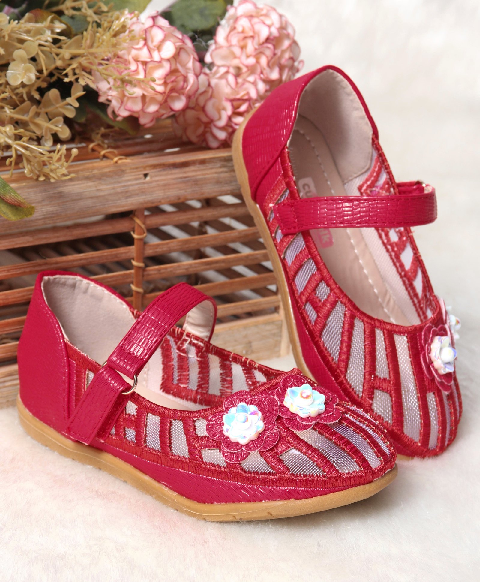 Cute Walk by Babyhug Embellished Bellies - Red-picture-17