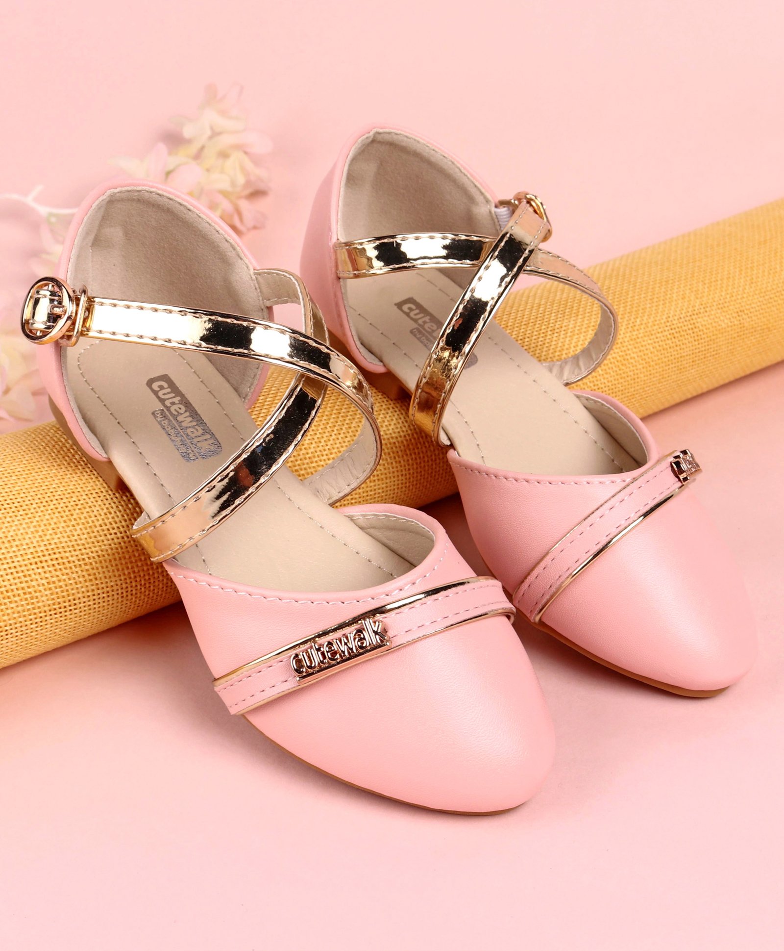 firstcry baby girl footwear