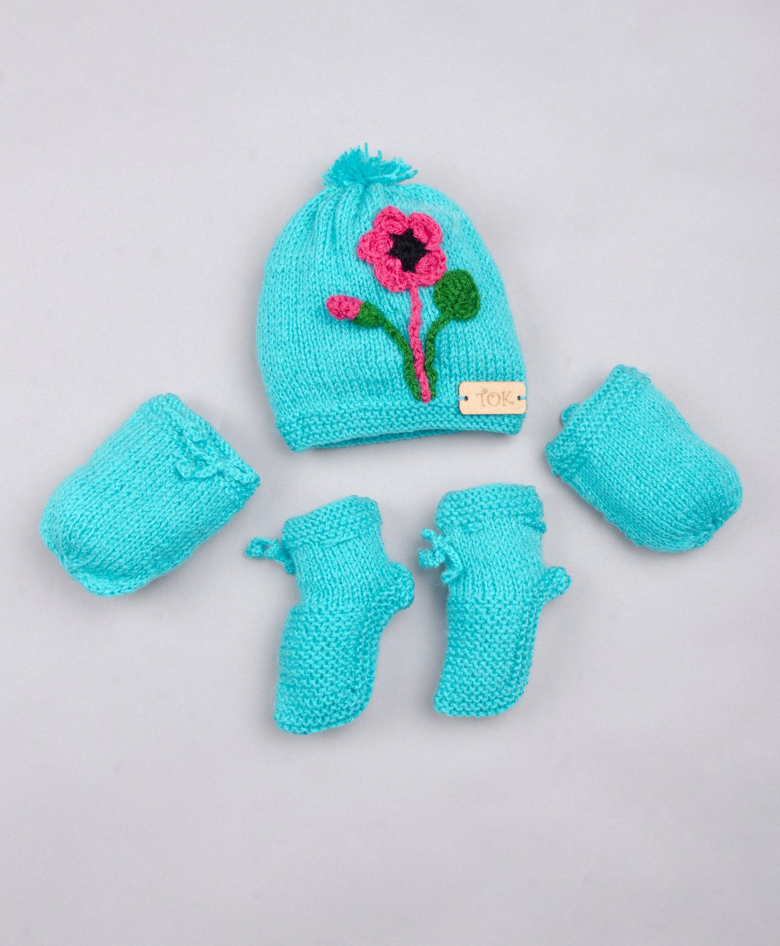 firstcry mittens