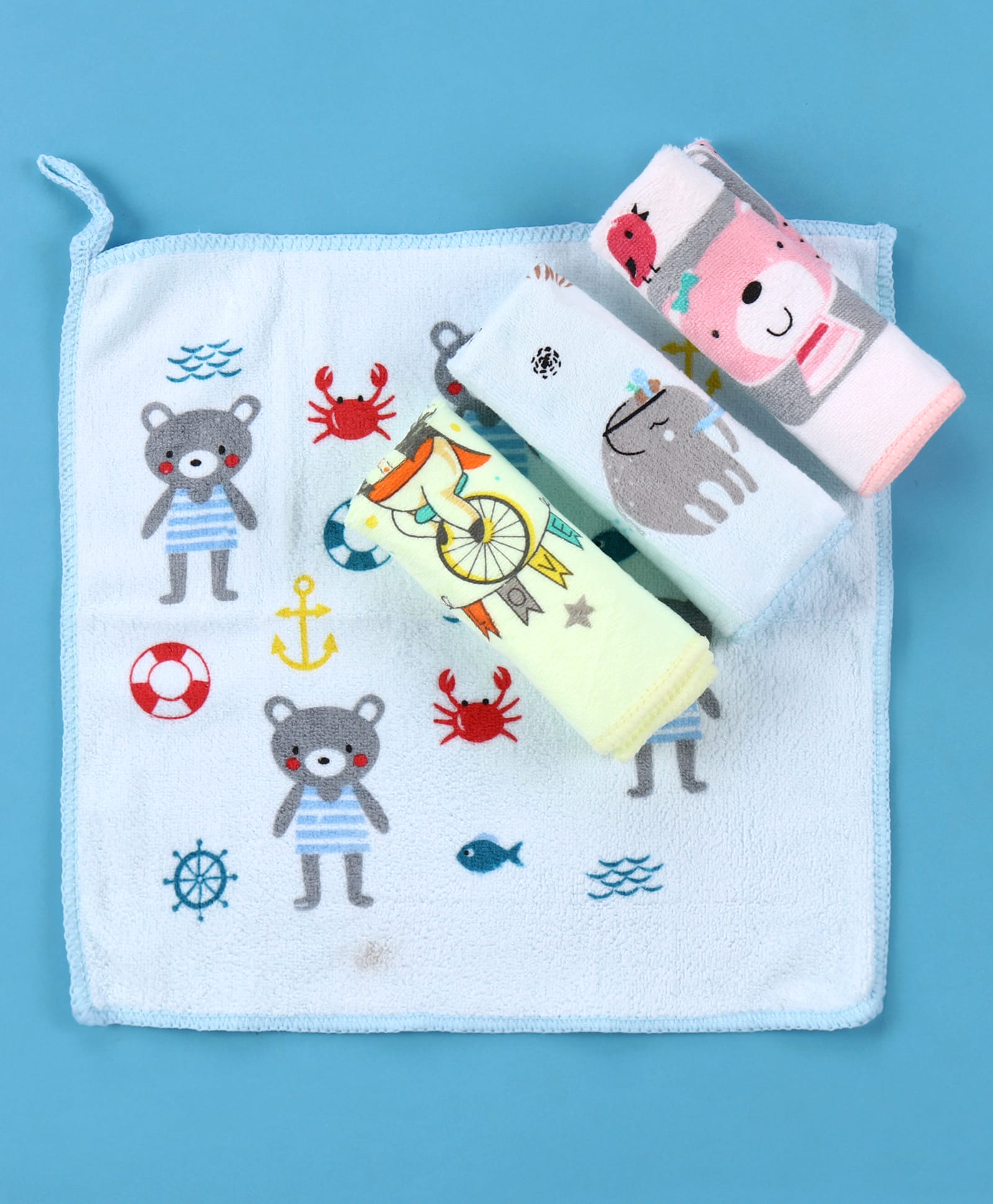 Mee Mee Printed Baby Napkins Pack of 4 (Colour & Print May Vary)-picture-37