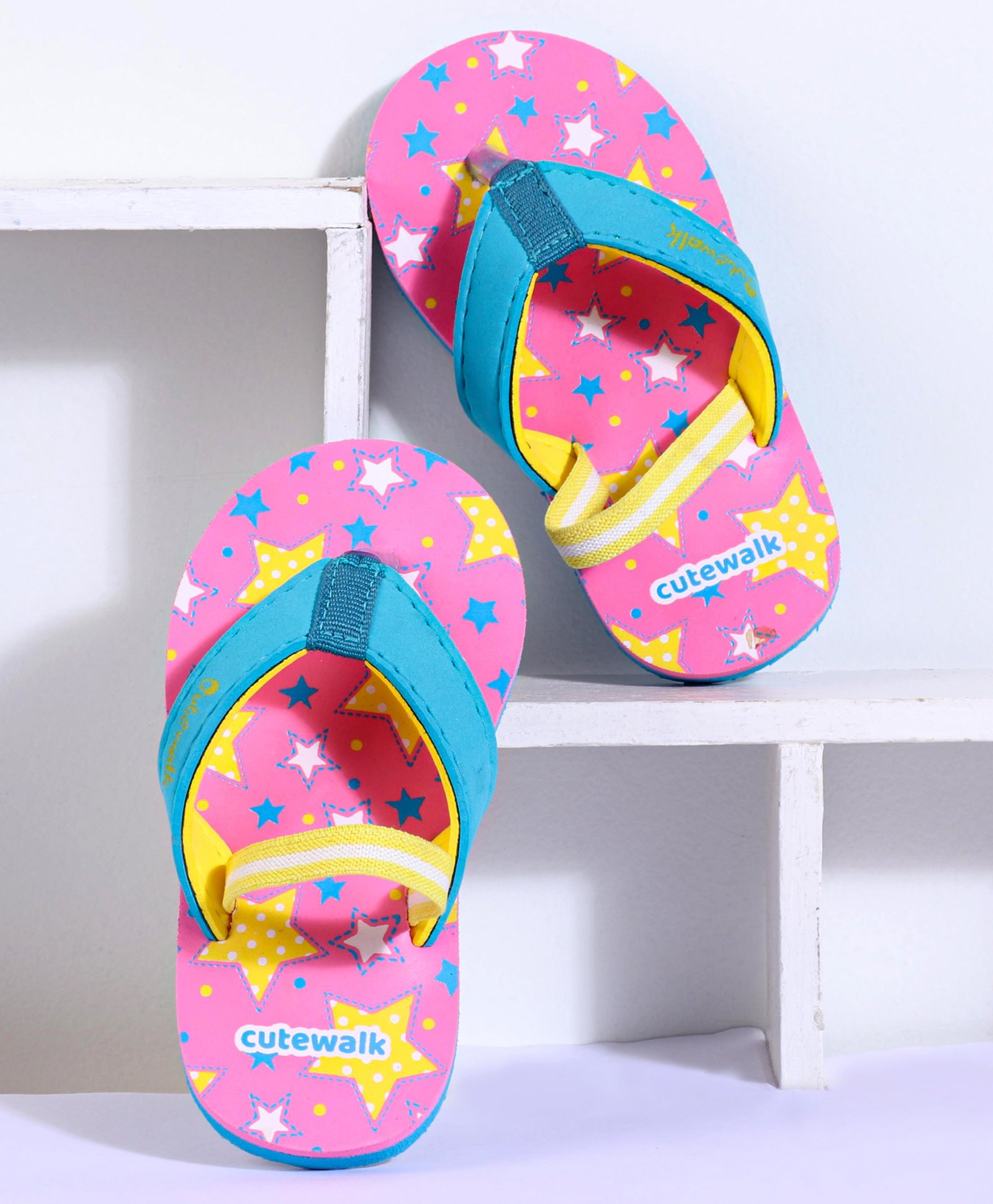 Cute Walk by Babyhug Flip Flops With Back Strap - Coral Paradise-image-14