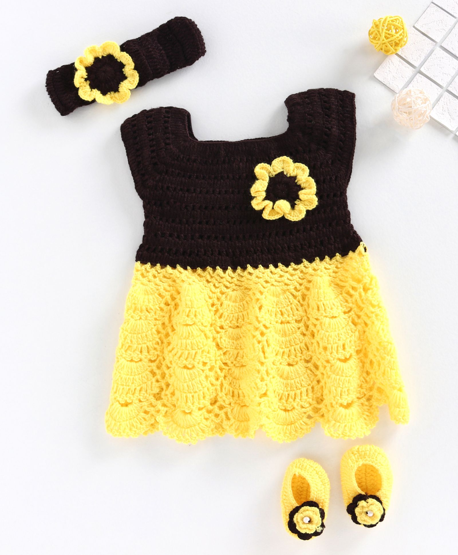 USHA ENTERPRISES Short Sleeves Sunflower Applique Dress With Headband & Booties - Yellow-picture-25