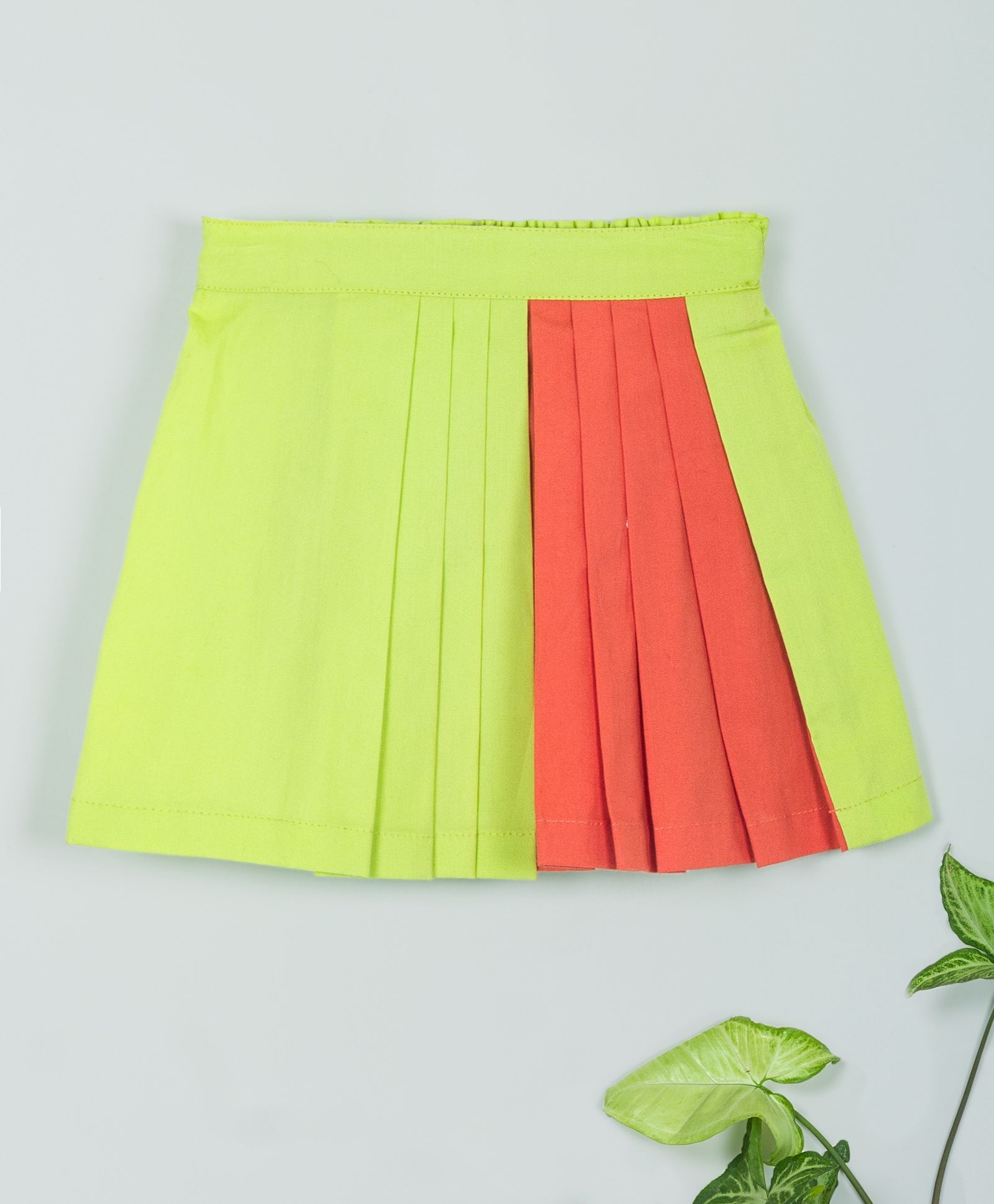 closet green pleated skirt