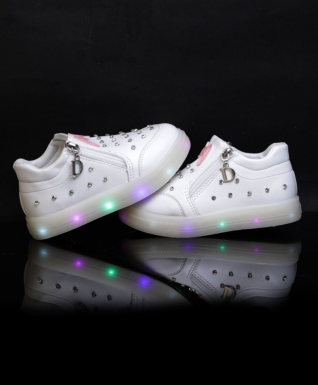 Korea kas Roei uit Buy PASSION PETALS Studded LED Shoes - White for Both (3-3 Years) Online,  Shop at FirstCry.com - 9096597