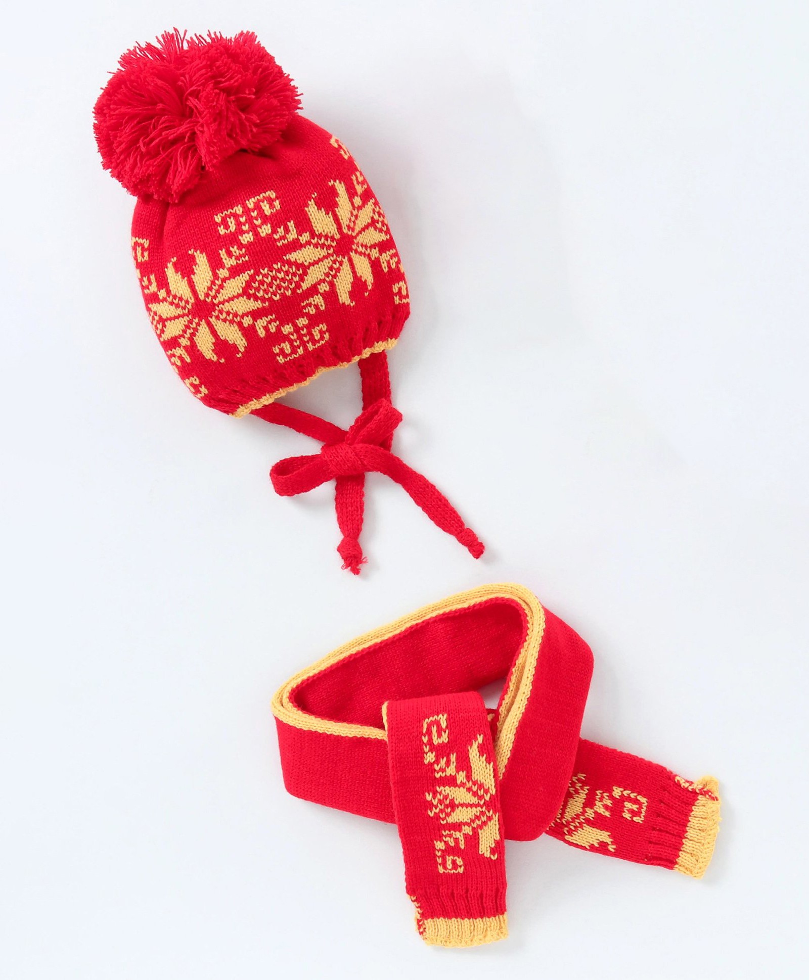 Babyhug Woollen Cap with Muffler & Mittens Red - Diameter 7 cm-image-16