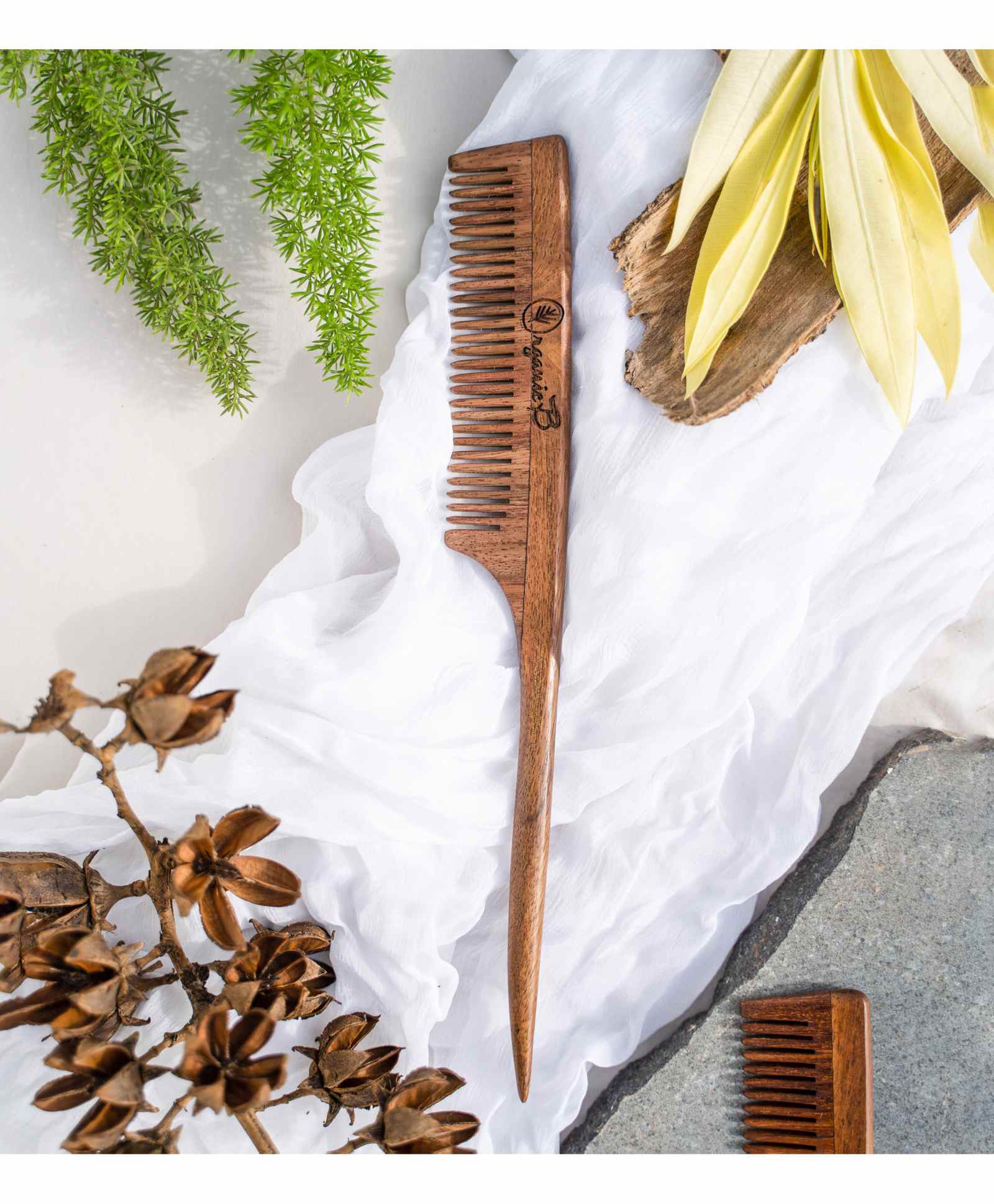 Organic B Tail Rosewood Comb - Brown-image-4