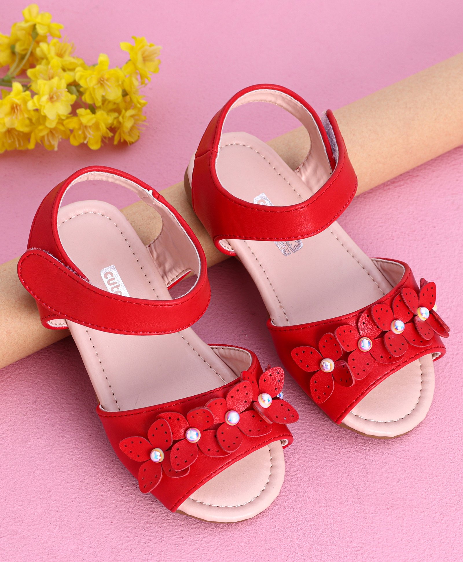 Cute Walk by Babyhug Sandals Floral Appliques - Red-picture-26