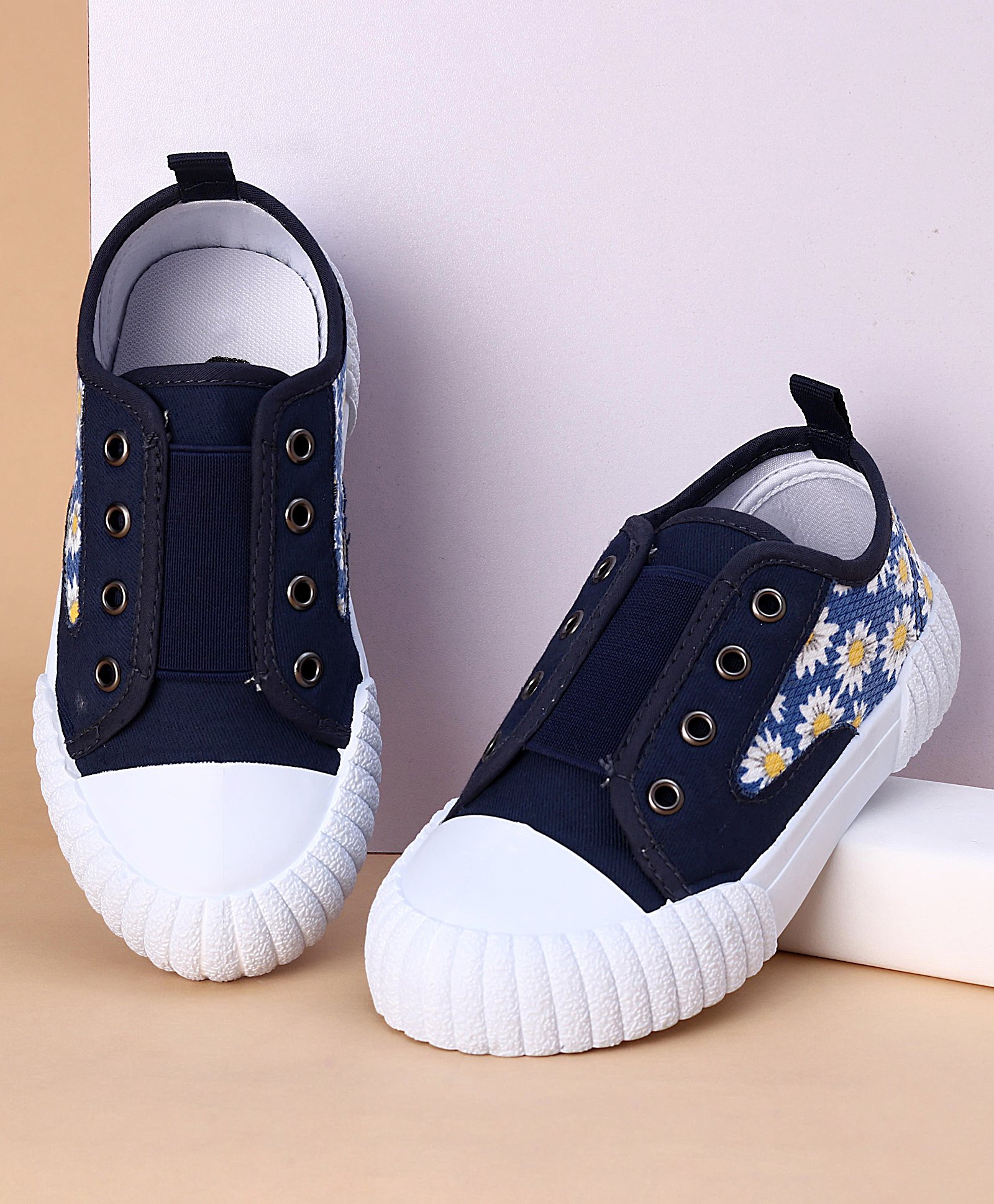 Cute Walk by Babyhug Casual Shoes - Navy Blue-image-2