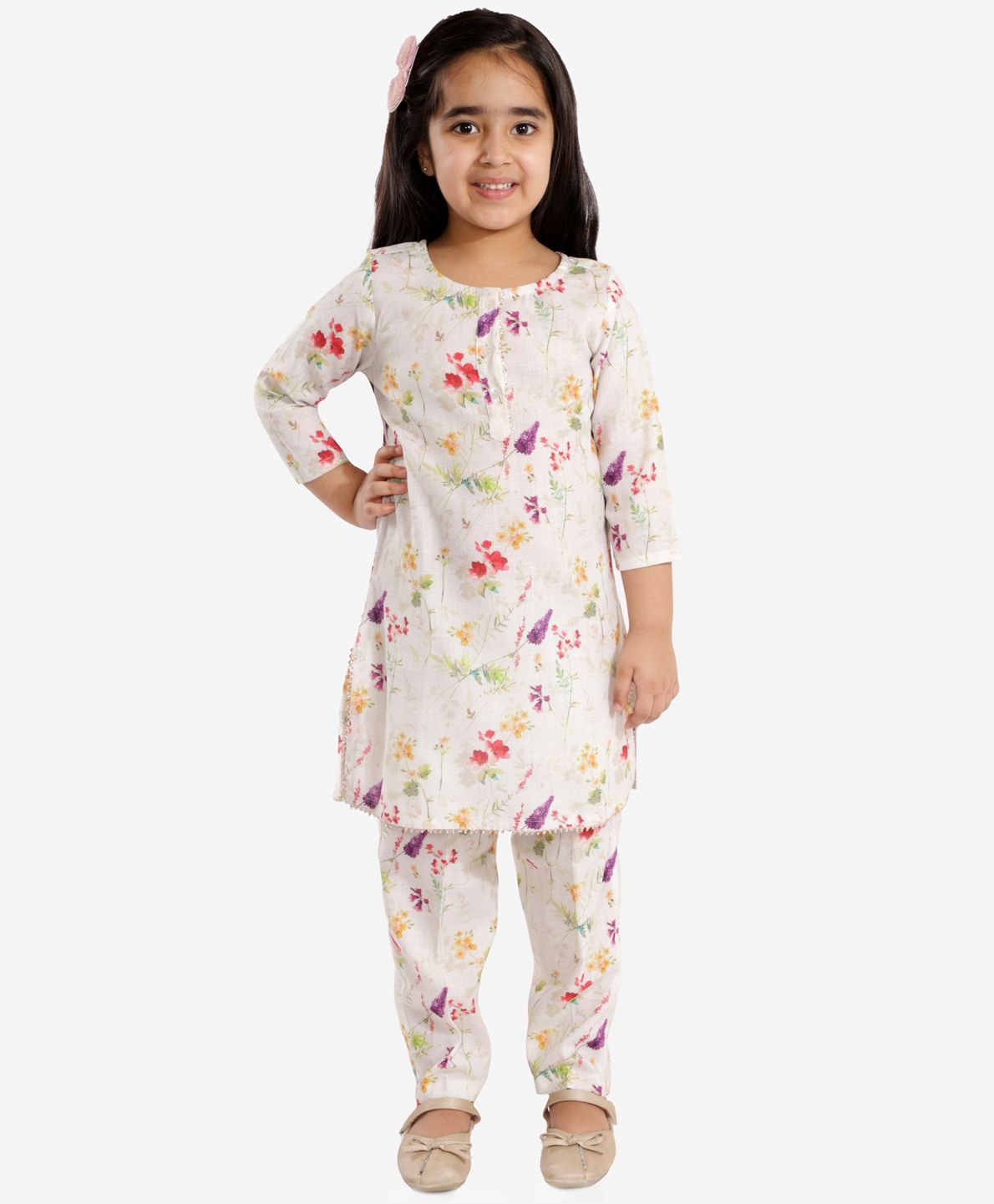 Vastramay Full Sleeves Flower Print Kurta With Straight Pant - Cream-picture-10