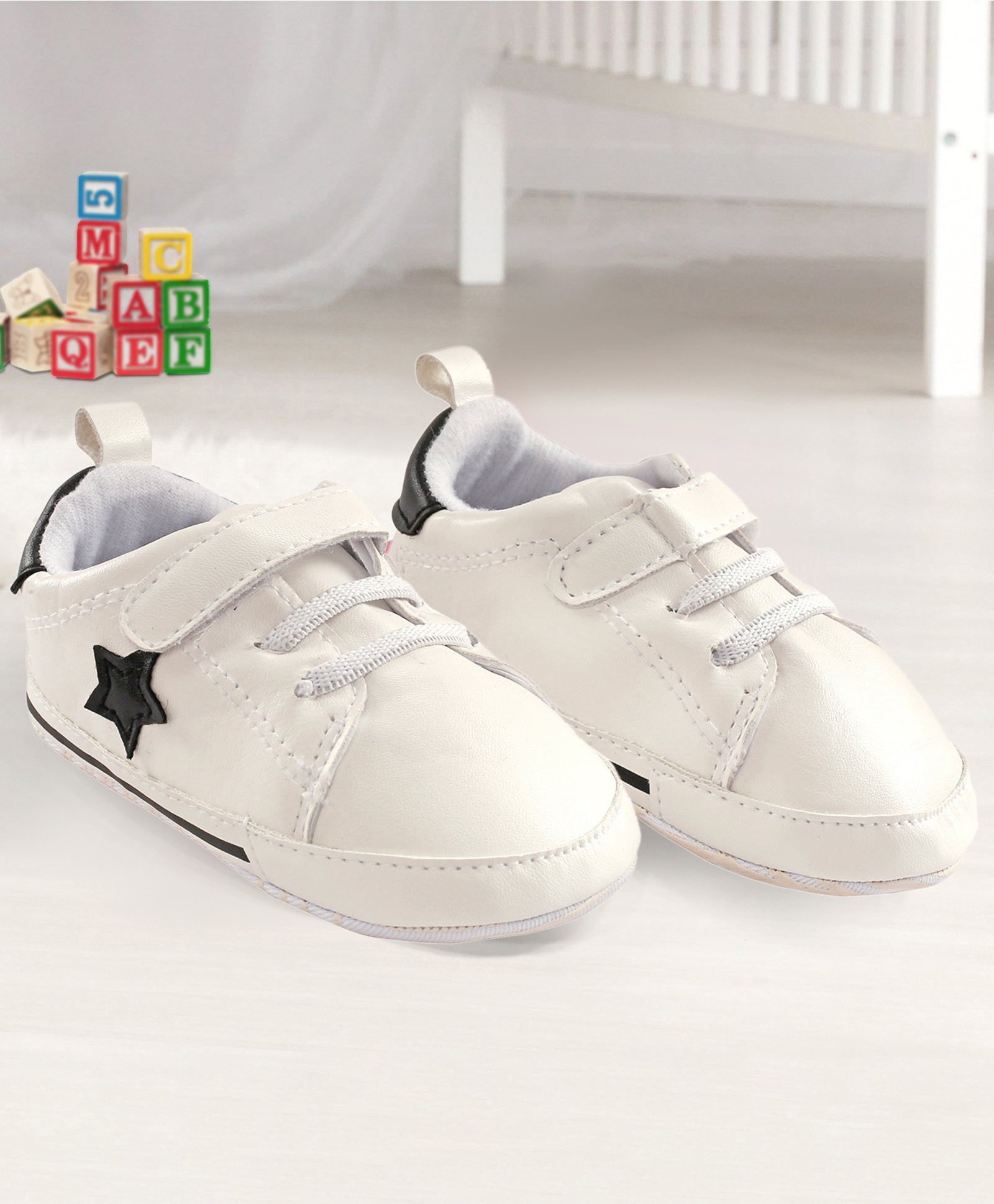 Baby Moo Stars Patch Booties - White & Black-picture-17