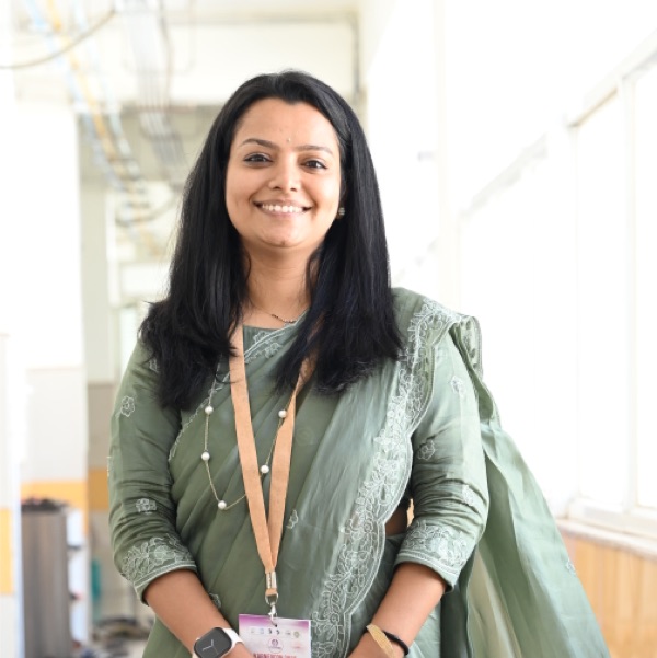 profile image of Dr Sonali Kadeli